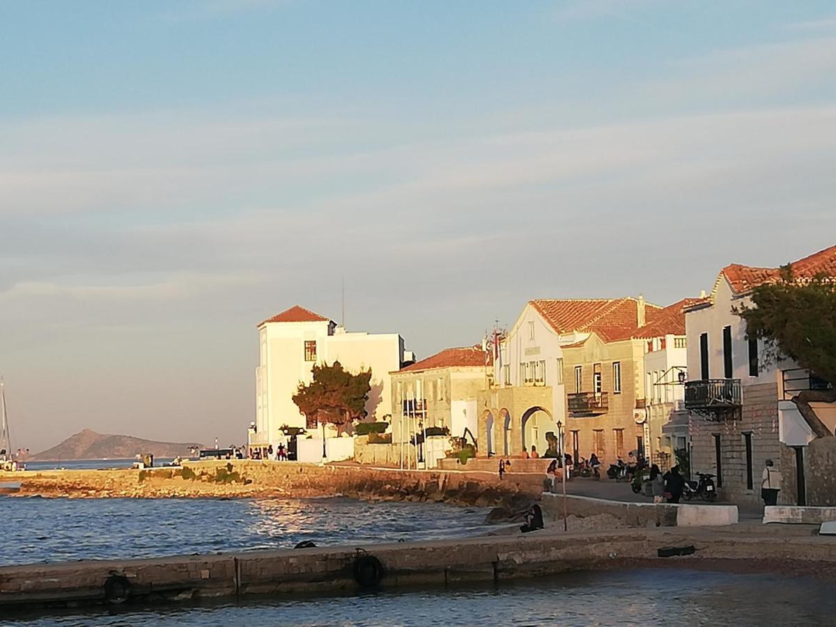 Summer House In Spetses Exteriér fotografie